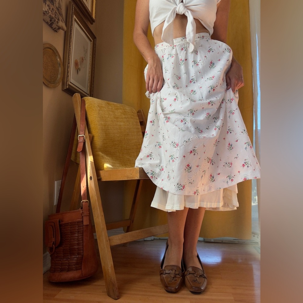 Vintage White Hand Sewn Floral Eyelet Midi with Pockets XS - Picture 11 of 14